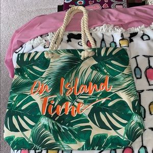NWOT Ulta On Island Time Tote Bag